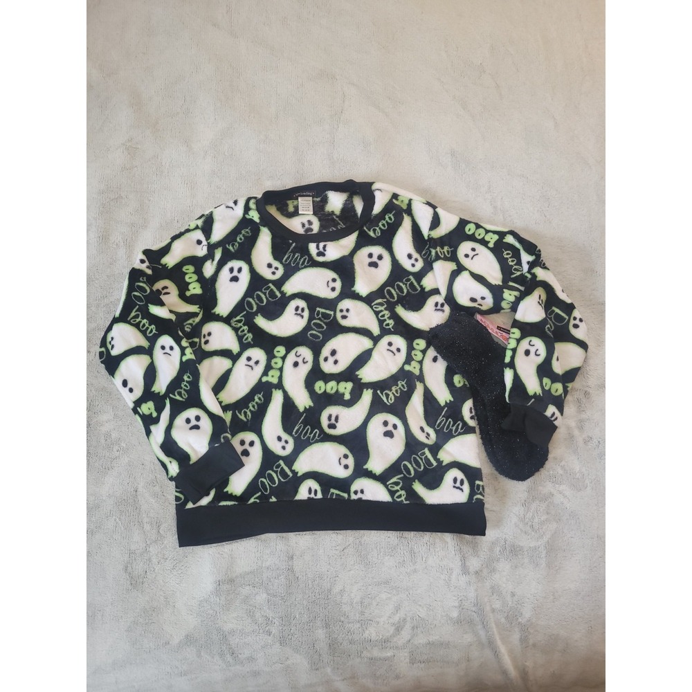 Womens Medium Plush Ghost Boo Halloween Fall Long Sleeve Shirt Top Shimmer Socks